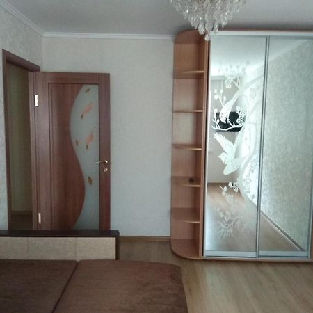 2-Х Комнатная Квартира Odessa Exterior foto
